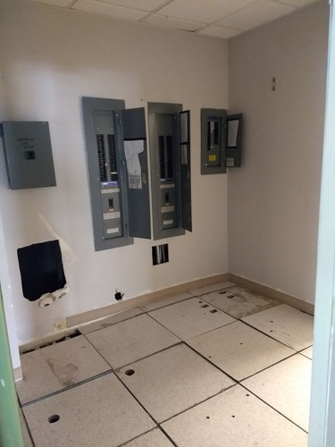 Imagen 8 de 26 de Oficina Acondicionada O Call Center En Renta De 1403 M2 En C