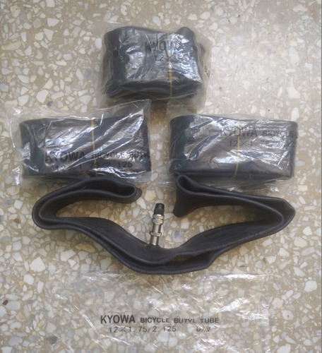 Imagen 1 de 2 de Tripas Para Bicicletas Rin 12 Válvula Dunlop