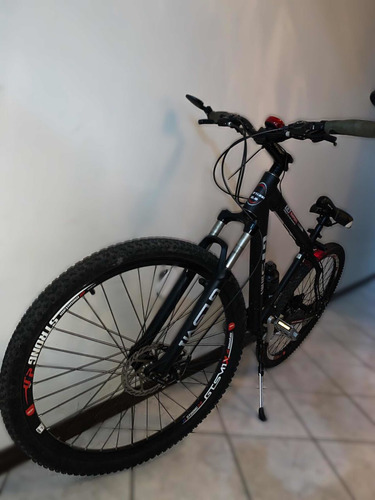 Imagem 2 de 5 de Bicicleta