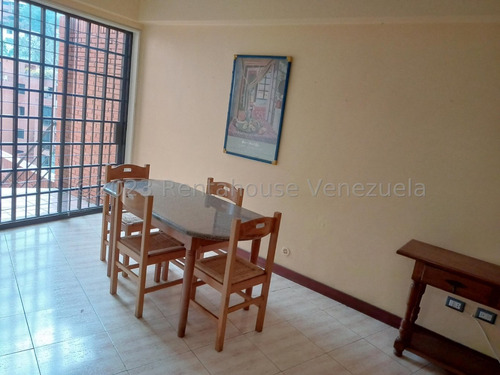 Imagen 9 de 20 de Townhouse En Venta En La Boyera - Jardin Y Terrazas