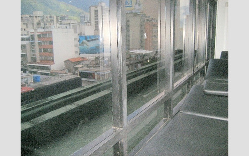 Chacao, Torre Kpmg, Alquilamos Excelente Media Planta De Oficinas De 500 M2.