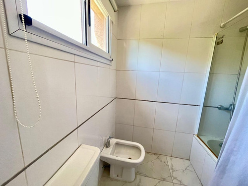 Casa En Venta 1 Planta 3dormi Escritorio Pileta Teresa Villanueva Zona Norte