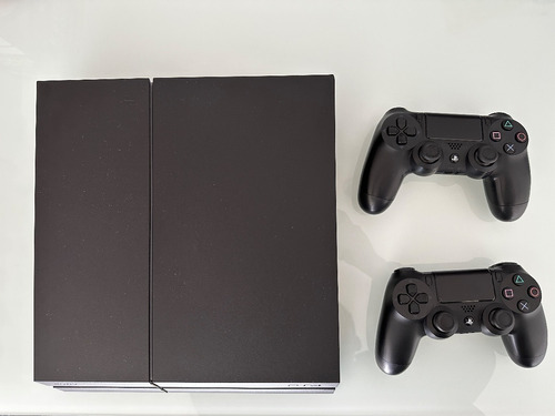 Playstation 4 De 2tb, 2 Controles, 5 Juegos