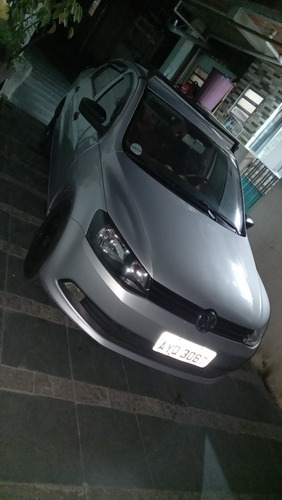 Volkswagen Voyage 2015 1.6 Msi Trendline Total Flex 4p
