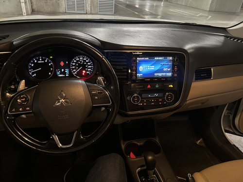 Mitsubishi Outlander 2.4 Limited Cvt