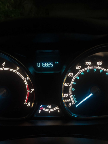 Ford Fiesta Kinetic Design 1.6 Titanium 120cv 2014