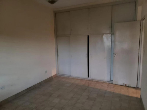 Imagen 17 de 19 de Casa Venta 3 Dormitorios - Azcuenaga - Refaccionar.