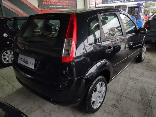 Imagem 10 de 11 de Ford Fiesta 1.0