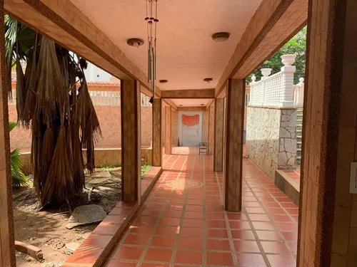 Quinta En Playa Grande