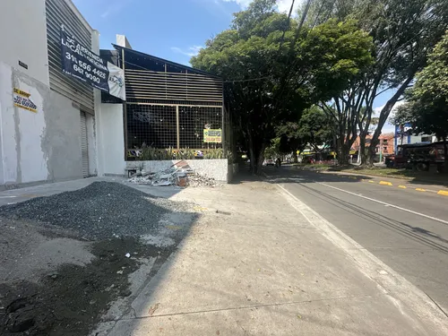 Local En Arriendo En El Gran Limonar. Cod A8014552