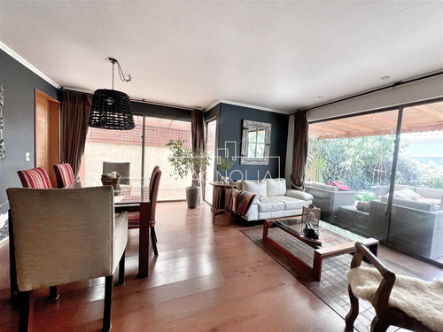 Casa En Venta De 4 Dorm. En Condominio El Umbral Chicureo