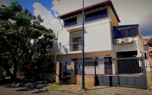 Se Vende Casa La California Sur/438 M2/5h/5b/2pe