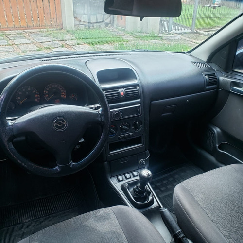 Astra Advantage 2.0 Prata 2009