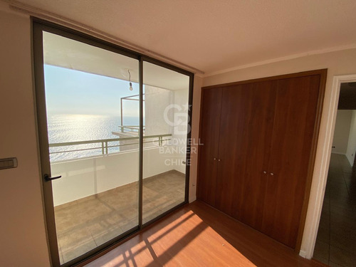 Hermoso Departamento Con Vista Al Mar, Sector Sur.