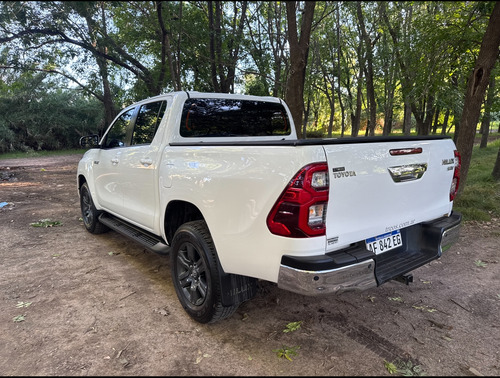 Toyota Hilux Pick-up 2.8 Cd Srv 177cv 4x2 At