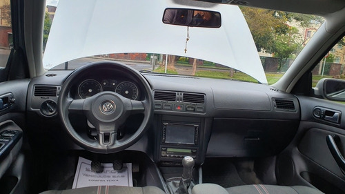 Volkswagen Jetta Trendline Mt 2.0