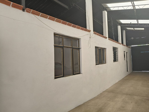 Oficina En Renta En San Juan Tlihuaca, Azcapotzalco!!