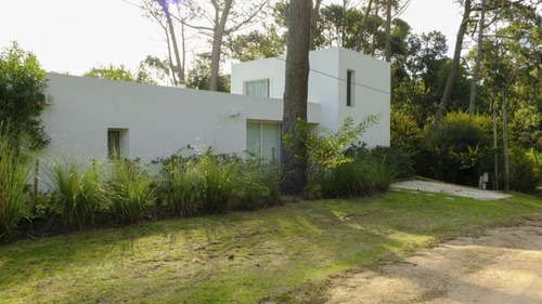 Casa En Alquiler Por Temporada De 3 Dormitorios En La Juanita