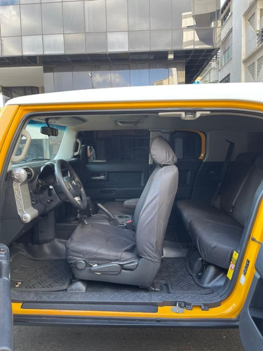 Imagen 6 de 10 de Toyota Fj Cruiser Automática 4x4