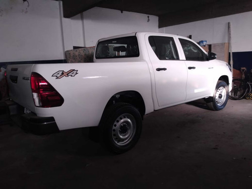 Toyota Hilux 2.4 Cd Dx 150cv 4x4 2020