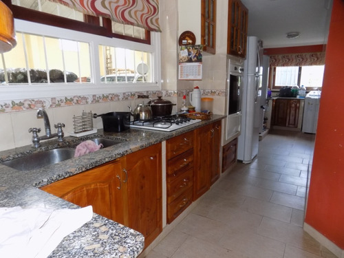 Chalet De 5 Ambientes, Galpon De 12x20 Mts, Bascula P/70 Toneladas Y Oficina