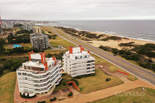 Penthouse, Playa Brava