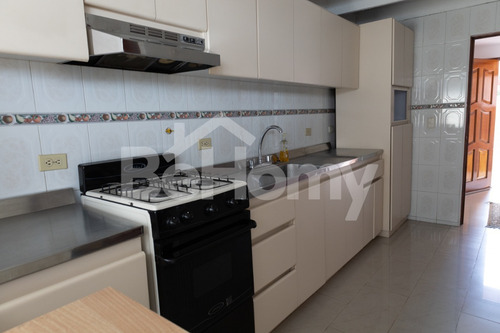Imagen 8 de 16 de Hermosa Casa En Cedritos De 225 M2