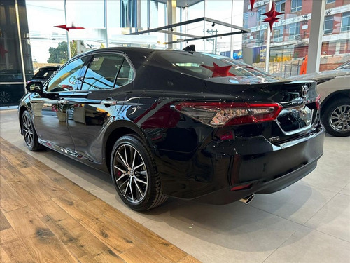 Toyota Camry XLE 2.5 VVT-IE HYBRID eCVT