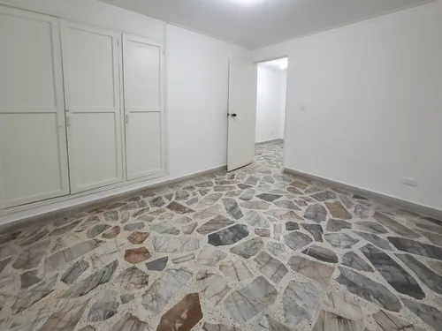Apartamento En Venta En Laureles Cerca Al Primer Parque