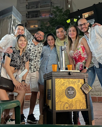 Imagen 3 de 5 de Alquiler De Chopera Cerveza Artesanal Tirada Recarga Growler