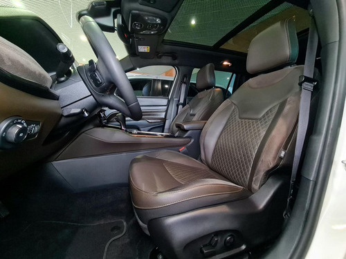 Jeep Commander Overland Td380 4x4 Turbo Diesel