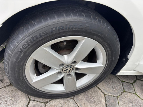 Volkswagen Jetta 2.0 L4 Mt
