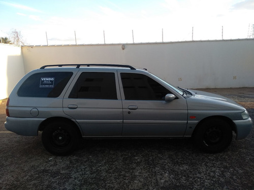 Imagem 2 de 7 de Ford Escort Gl