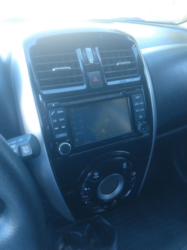 Imagem 3 de 12 de Nissan March 2016 1.6 16v Sl 5p