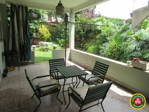 Venta - Chalet En Triplex - 4 Dormitorios - Parque - Cochera - Apta Credito - Aceta Permuta !!!!