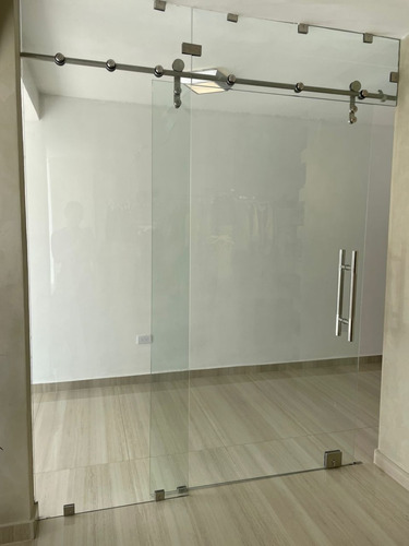 Local En Alquiler En La Viña, Ideal Para Tienda De Ropa Deportiva, Consultorio Y Más Jp17