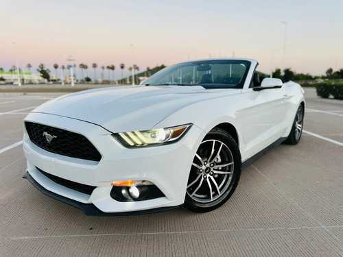 Ford Mustang CONVERTIBLE 4 CILINDROS TURBO