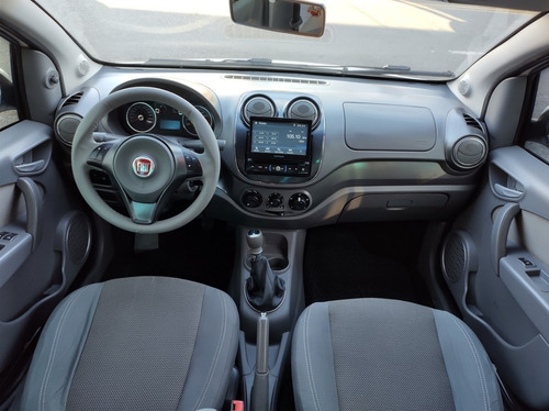 Imagem 11 de 11 de Palio Essence 1.6 16v (flex)