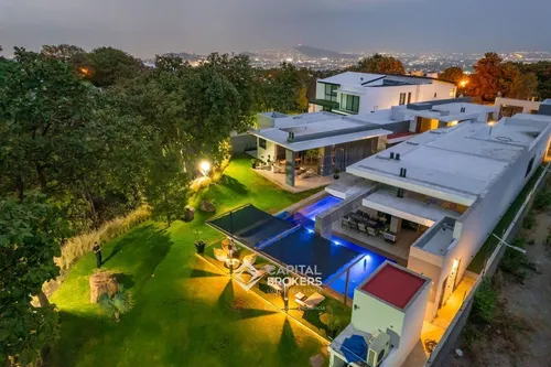 Casa De Una Planta Amueblada Con Alberca En El Palomar Lujo Sur