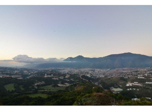 Se Vende Ph 260m2 Alto Hatillo 8680