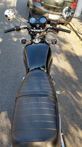 Imagem 1 de 4 de Moto Honda Cb 400 Ano 1982 Cor Preta