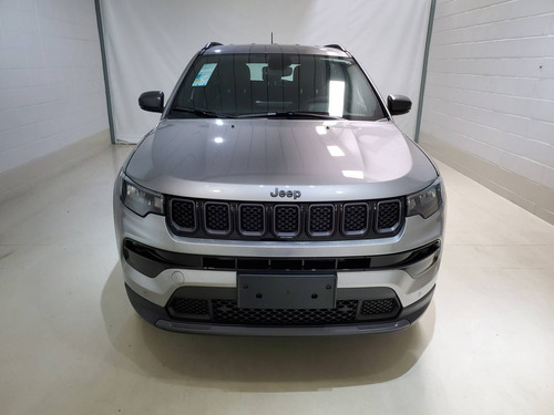 Imagem 2 de 15 de Jeep Compass 1.3 T270 Turbo Flex Longitude 80 Anos At6