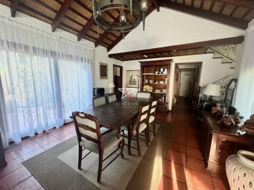 Casa, 3 Dormitorios, 2 Baños, Rincon Del Indio, Brava, Alquiler Verano