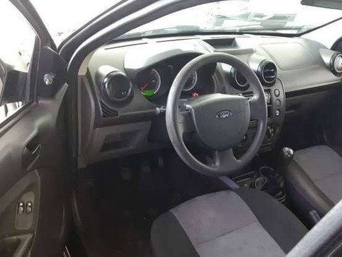 Ford Fiesta 1.0 Rocam Hatch 8v Flex 4p Manual