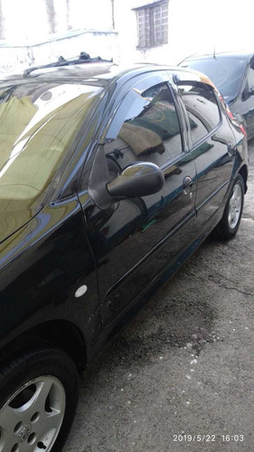Imagem 4 de 11 de Peugeot 206 2005 1.4 Feline 5p