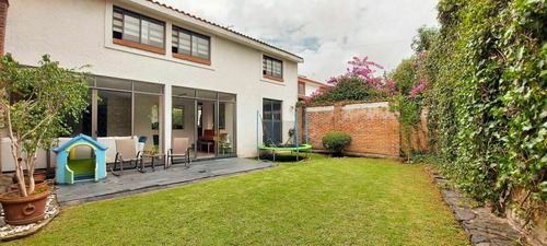 Imagen 1 de 30 de Venta De Casa En Condominio Con Jardín Cerca Del Ángeles Del