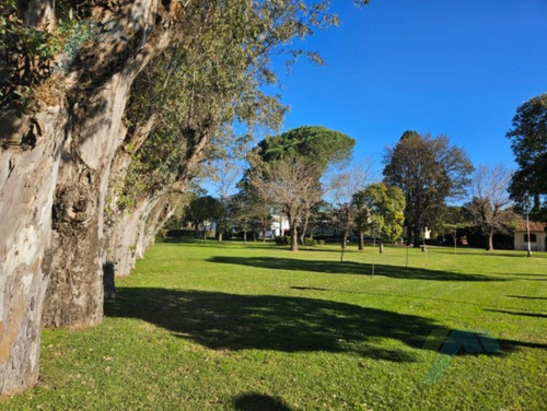 Venta 2 Lotes Consecutivos, Internos, Country Club Las Brisas, Pilar