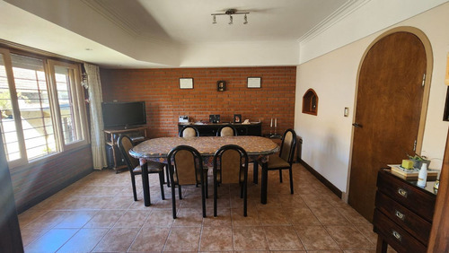 Ph 5 Habitaciones, 3 Baños Garaje-quincho Y Parque