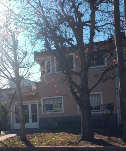 Casa Para 2 Familias En Venta En Bernal Centro