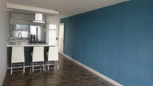 Imagen 2 de 9 de Venta De Apartamento En La Urbanizacion El Encantado